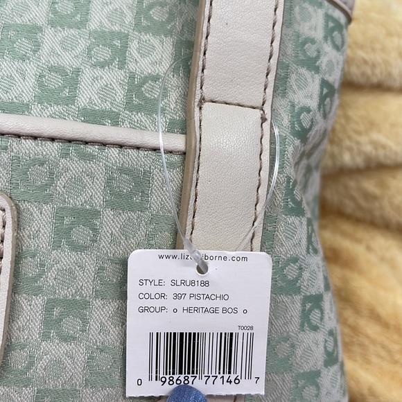 Liz Claiborne 397 Pistachio hand bag cream and light green coloured purse - Picture 11 of 12